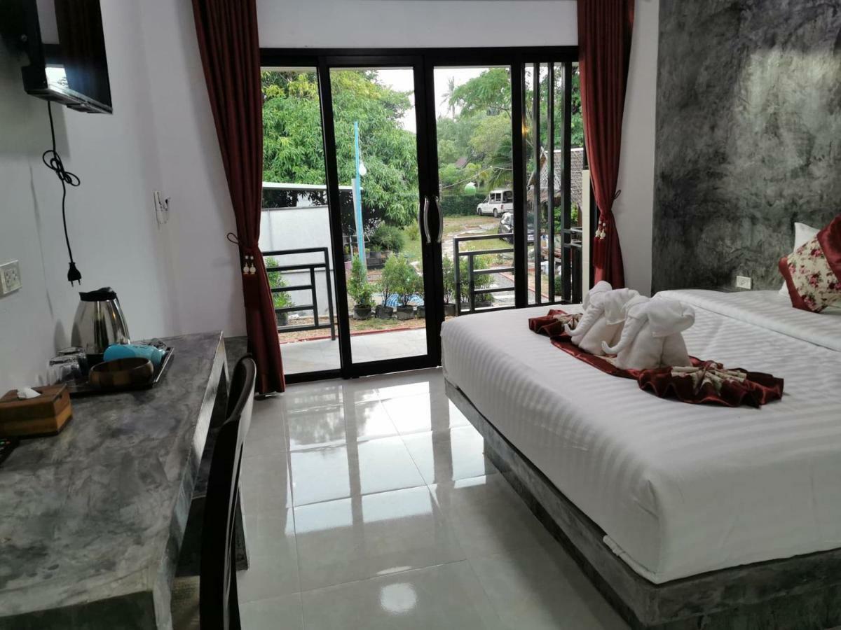Laila​ Place Hotel Ko Lanta Екстериор снимка